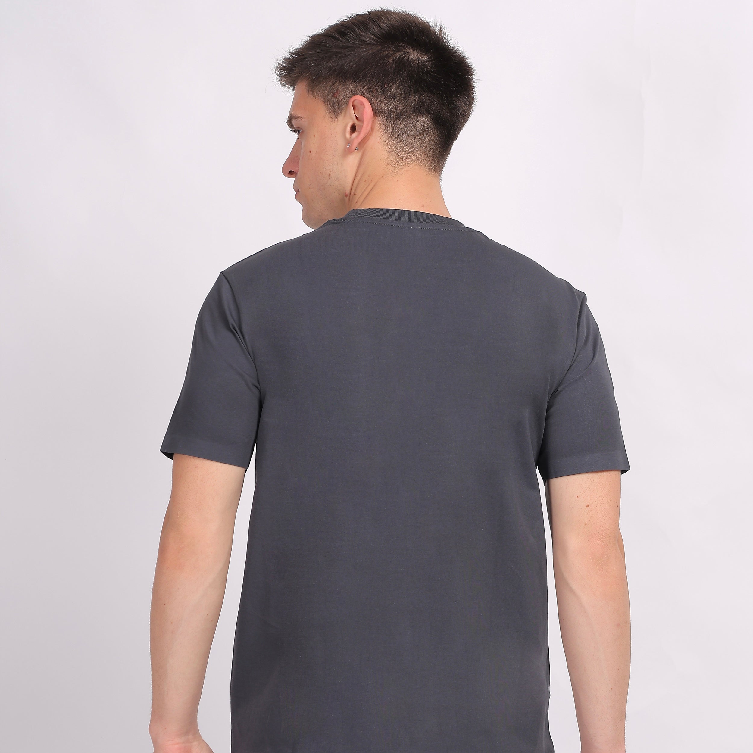 Butunl Statement Graphic Tee