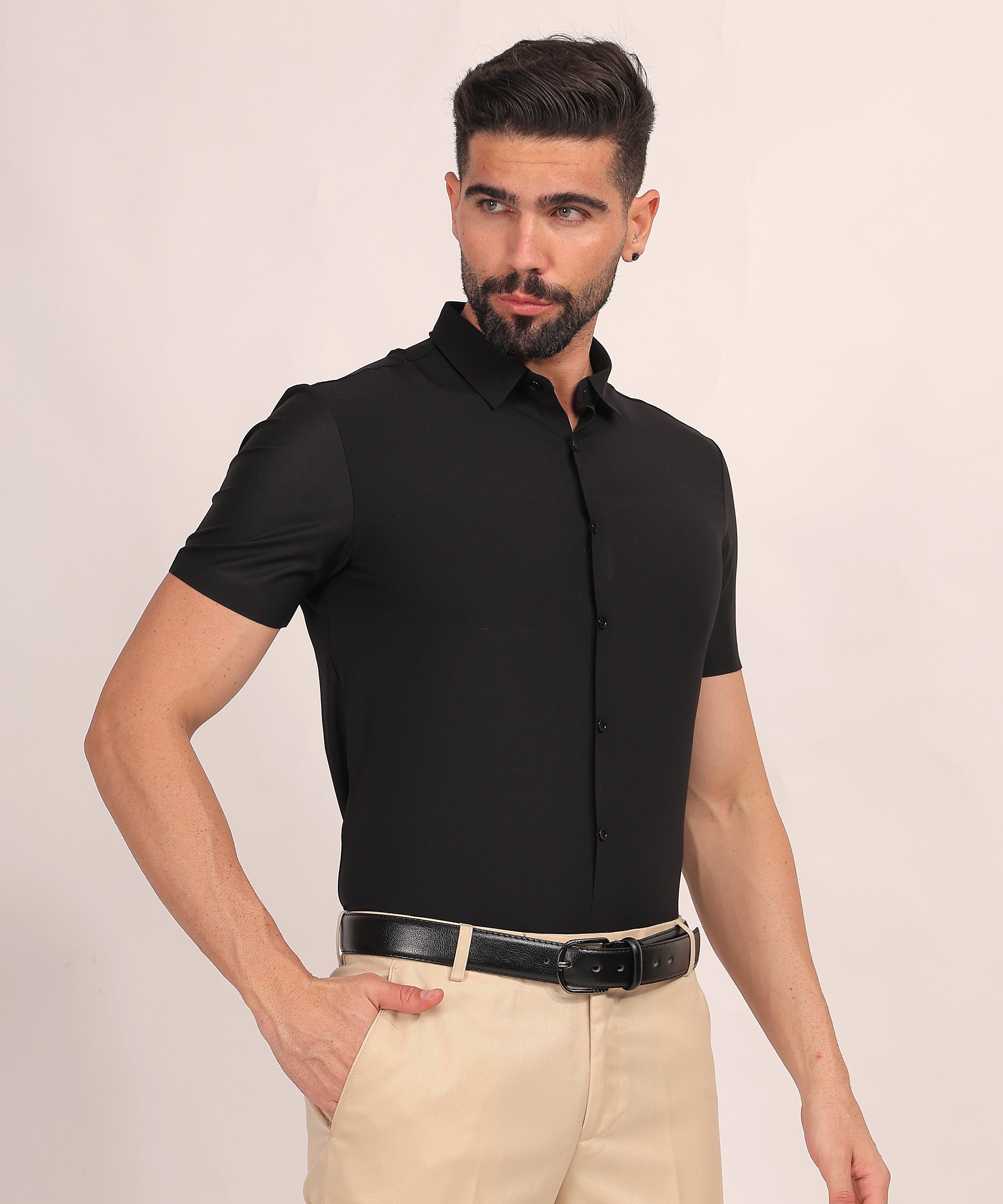 Black Stitchless Short Sleeve Shirt