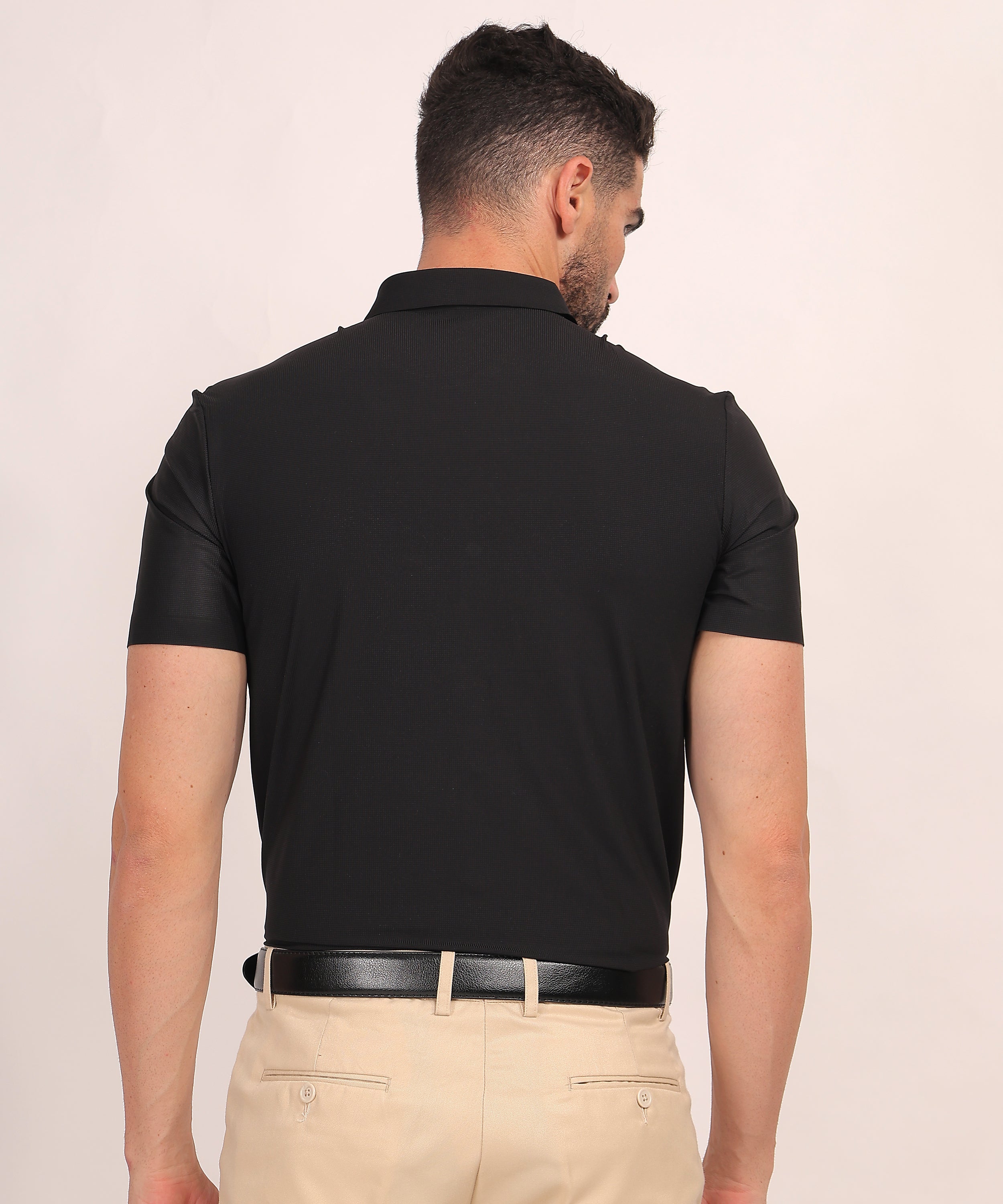 Black Stitchless Short Sleeve Shirt